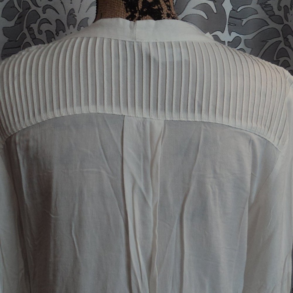 Tunic Style Top - Picture 8 of 8
